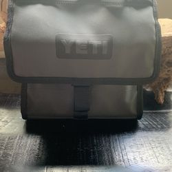 NEW Gray Yeti DayTrip Cooler Lunch Bag