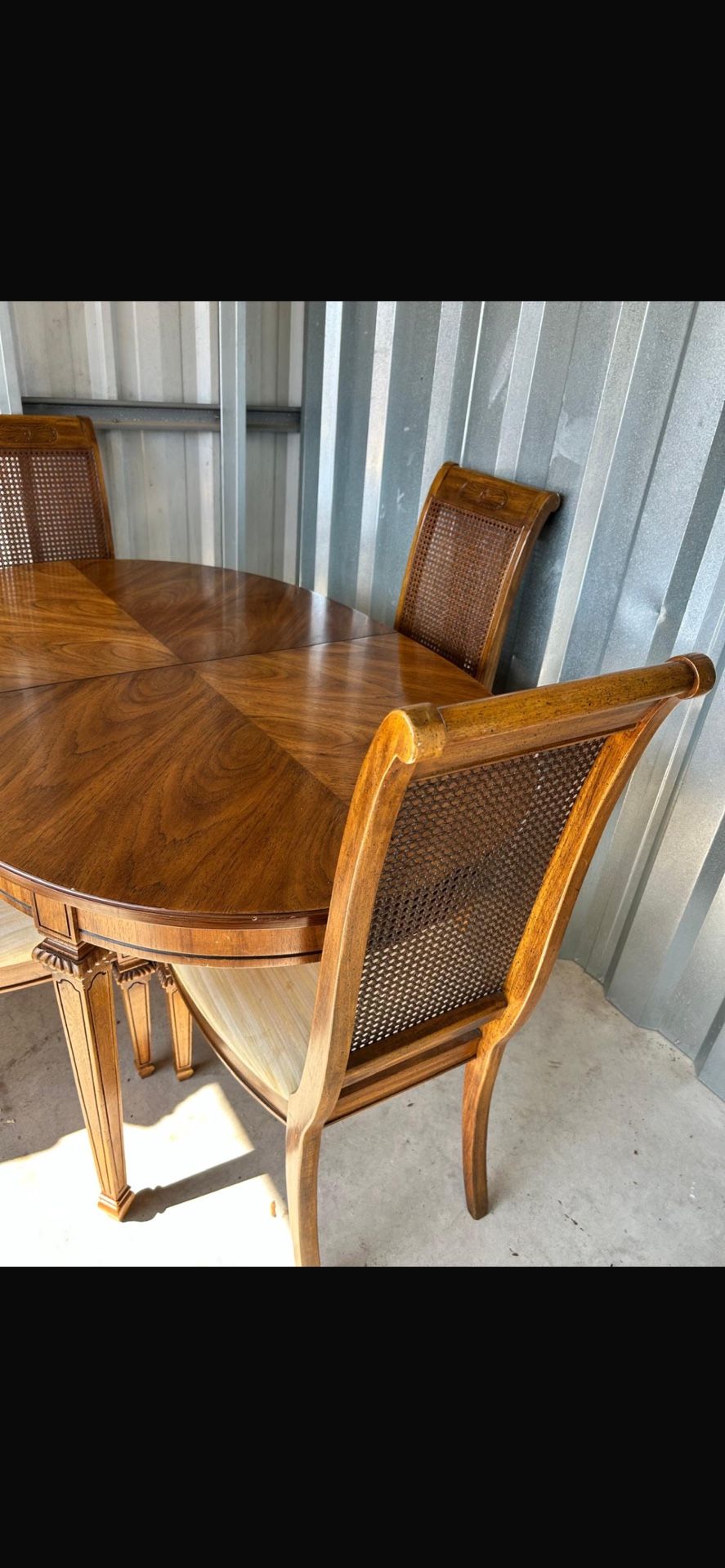 Beautiful bamboo table and chair set completely intact