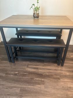 Dining set
