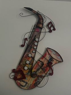 Saxophone wall decor
