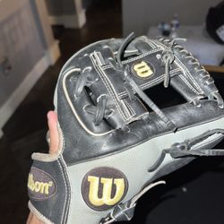 Wilson A2000 Infielders Glove