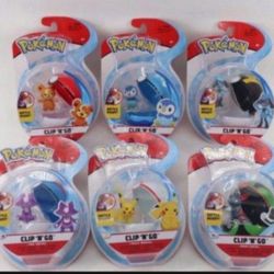 6 Pack Pokemon Clip N Go Poke Ball Set.