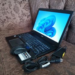 Laptop Acer Aspire E5-575-Intel Core i3 -12gb Ram -256gb HD SSD Solid 