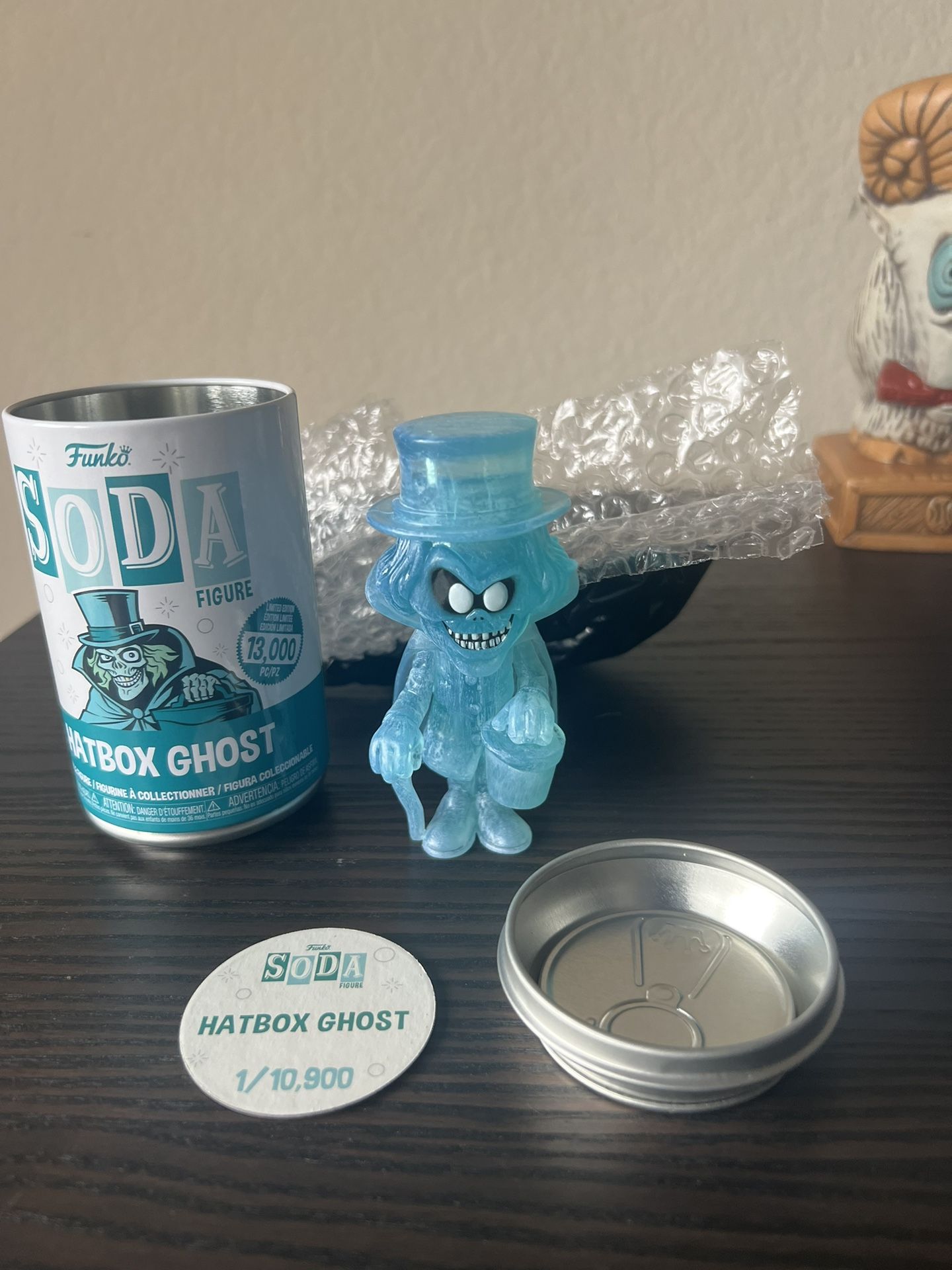 LIMITED EDITION Hatbox Ghost Funko Soda Disney Haunted Mansion Disneyland World