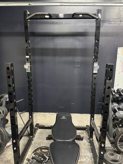SQUAT RACK