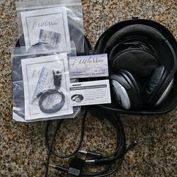 Bose QuietComfort 15 Acoustic Noise Cancelling Headphones