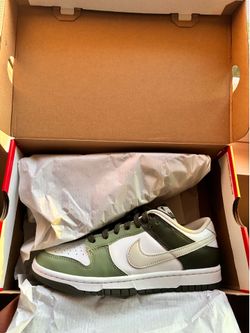 Nike DUNK LOW OIL GREEN