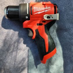 Milwaukee M12 Brushless 3/8 Inch Drill Driver