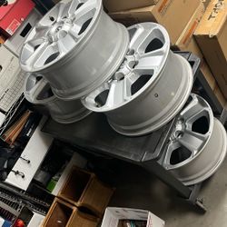 2014-2021 Toyota Tundra 18″ OEM Wheel Rim All Silver All 4 