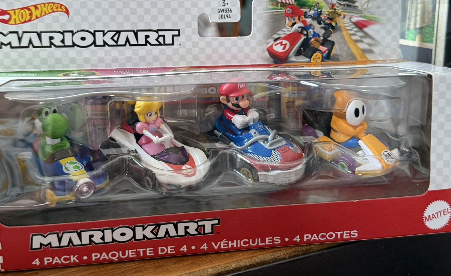 Mario Kart Hot Wheels New in Box