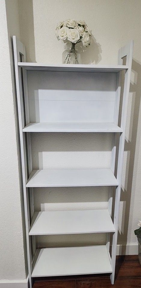 White Shelf