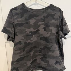 Old Navy Black Charcoal Camo Short Sleeve Tee