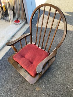 Vintage Style Wooden Platform Glider Rocking Chair (Includes Cushion)