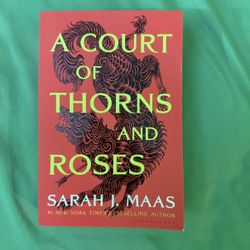 Novel A Court Of Thorns & Roses