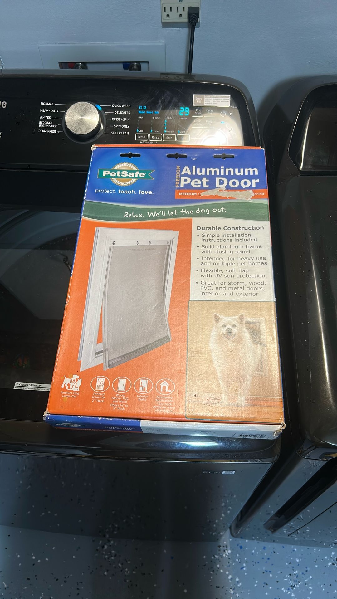 Brand New Petsafe Aluminum Pet Door Medium