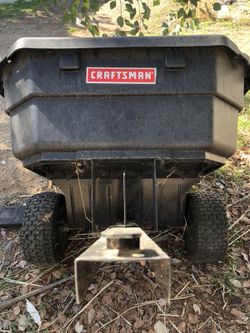Craftsman towable cart with dump