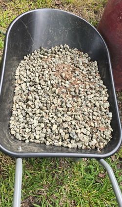 Free gravel