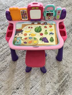 VTech Touch and Learn Activity Desk Deluxe, Pink