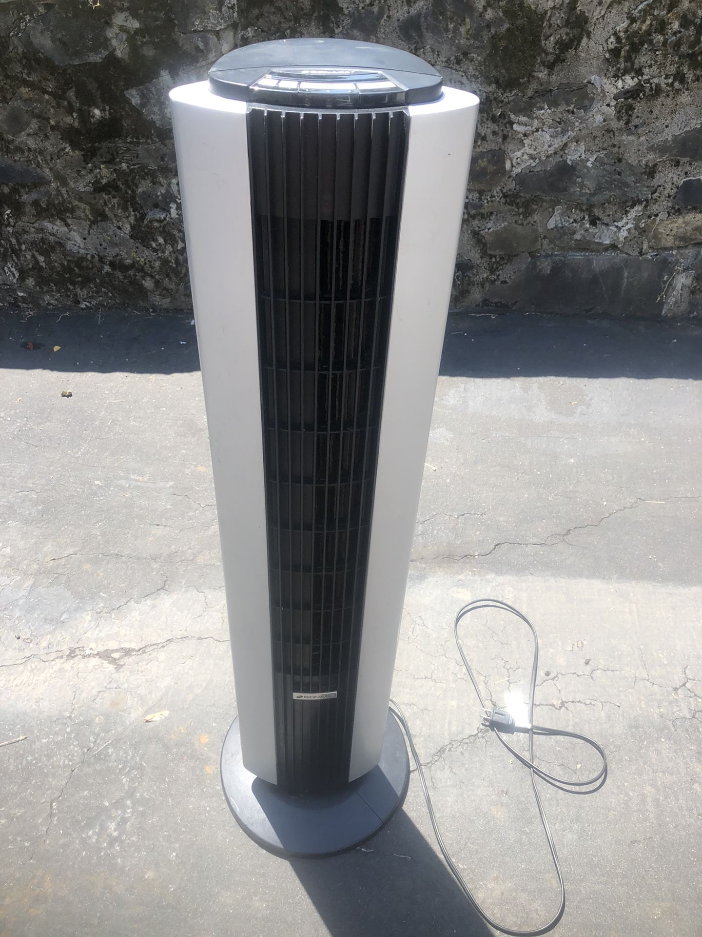 Very Good Condition Bionaire Tower Fan
