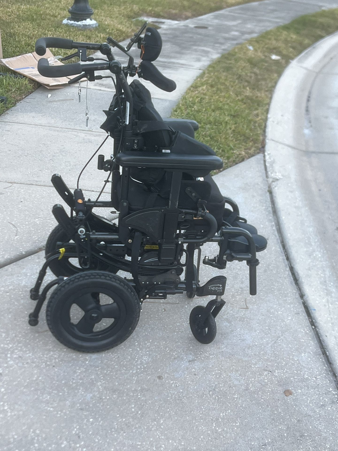 Quickie Iris Zippie Recline Tilt in Space Wheelchair 12wx13 Deep Free Ship READ. Notes all measurements are approximate Appears to be complete Sea