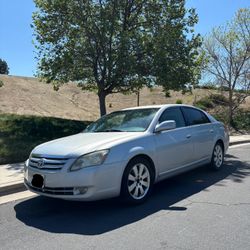 Toyota Avalon 2005