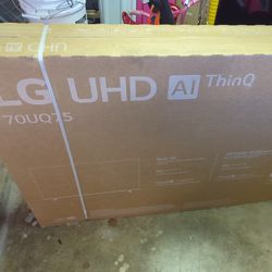70 INCH LG UHD AI THINQ 4K SMART TV