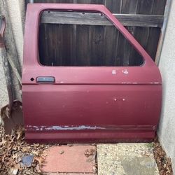 88 Ford Ranger Passenger Door