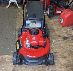 Lawnmower Craftsman Gas Lawn Mower M110