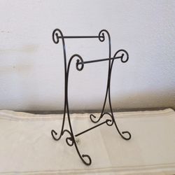 Metal Towel Stand