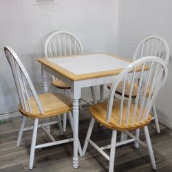 SMALL SQUARE 5 PIECES DINING TABLE AND CHAIRS