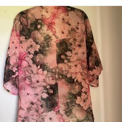 Easel Pink and Black Artistic Kimono Robe/cardigan easel Size: M
