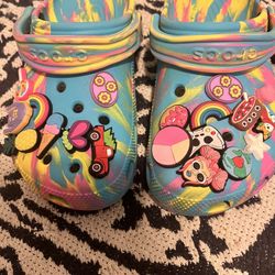 multicolor crocs