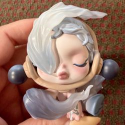 POP MART SKULLPANDA Ink Plum Blossom Series-THE WIND - Authentic  (OPEN BOX)