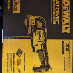 DeWalt Atomic Compact Series 20 Max V Lithium Ion brushless Oscillating Multi-too.