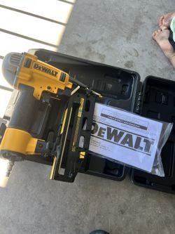 Nailer 16 Straight Dewalt 