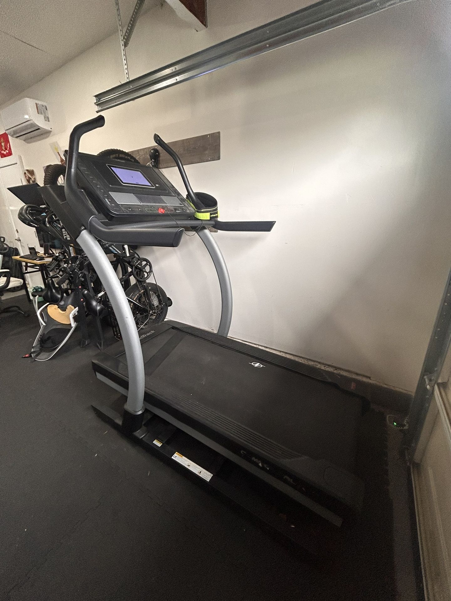 Nordictrack x22i Treadmill