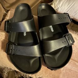 SIZE  12 BIRKENSTOCK MONTEREY EXQUISITE LEATHER COLOR BLACK BRAND NEW 