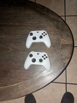 Xbox controllers