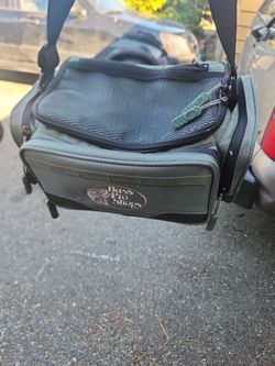 Bass pro shops tackle box