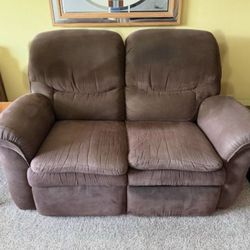 STUNNING SECTIONAL SOFA 