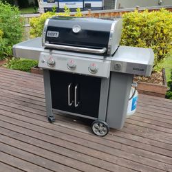 WEBER GENESIS II -315 LP BLACK