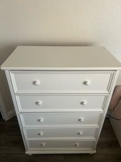Solid Wood 5-Drawer Dresser and Nightstand