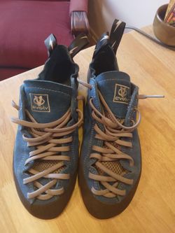 Mountain Climbing Shoes-evolv Ttac