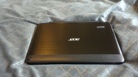 Acer 2in1 Touchscreen Laptop