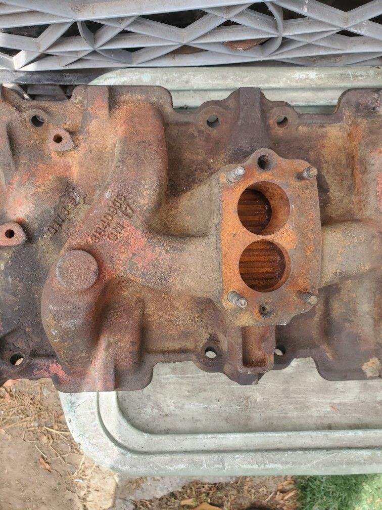 2 Barrel Carborator Intake Small Block Chevy V8 