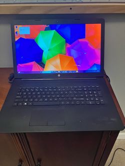 17” HP laptop windows 11