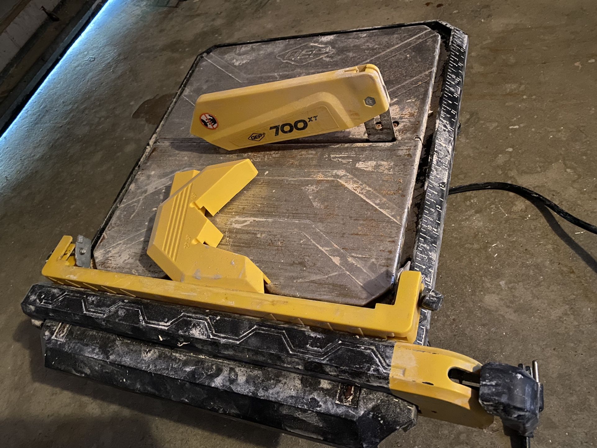 QEP Wet Saw