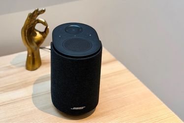 Bose compact bluetooth/aux loudspeaker New