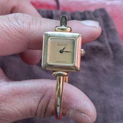 Vintage Gucci Woman's Watch 