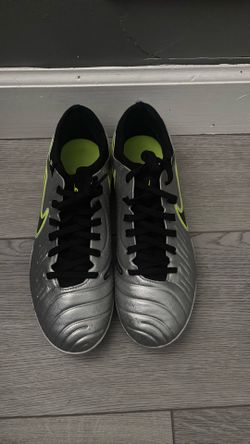 Nike Tiempo
